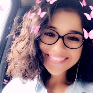 Meet your Posher, Karla